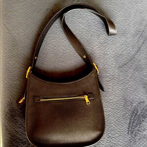 Elegant Black Leather Shoulder Bag